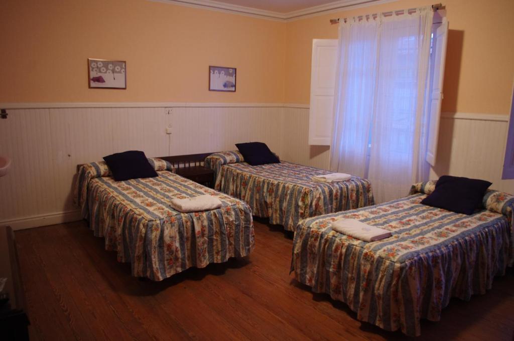Pension "La Marina" Castro Urdiales Chambre photo