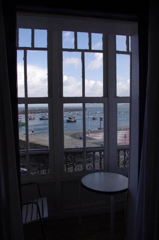 Pension "La Marina" Castro Urdiales Extérieur photo