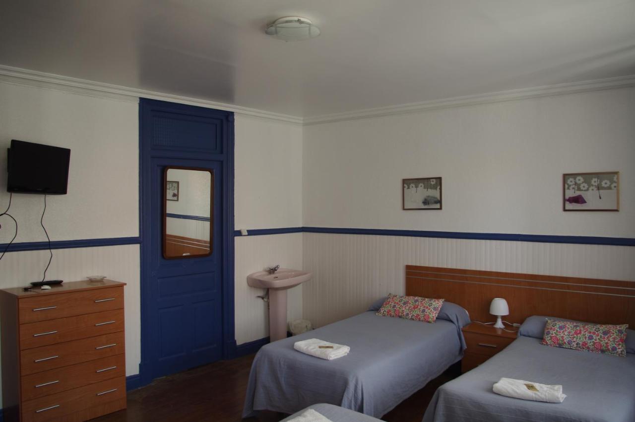 Pension "La Marina" Castro Urdiales Extérieur photo